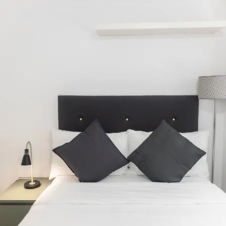 Leeds Centre New Apartment
